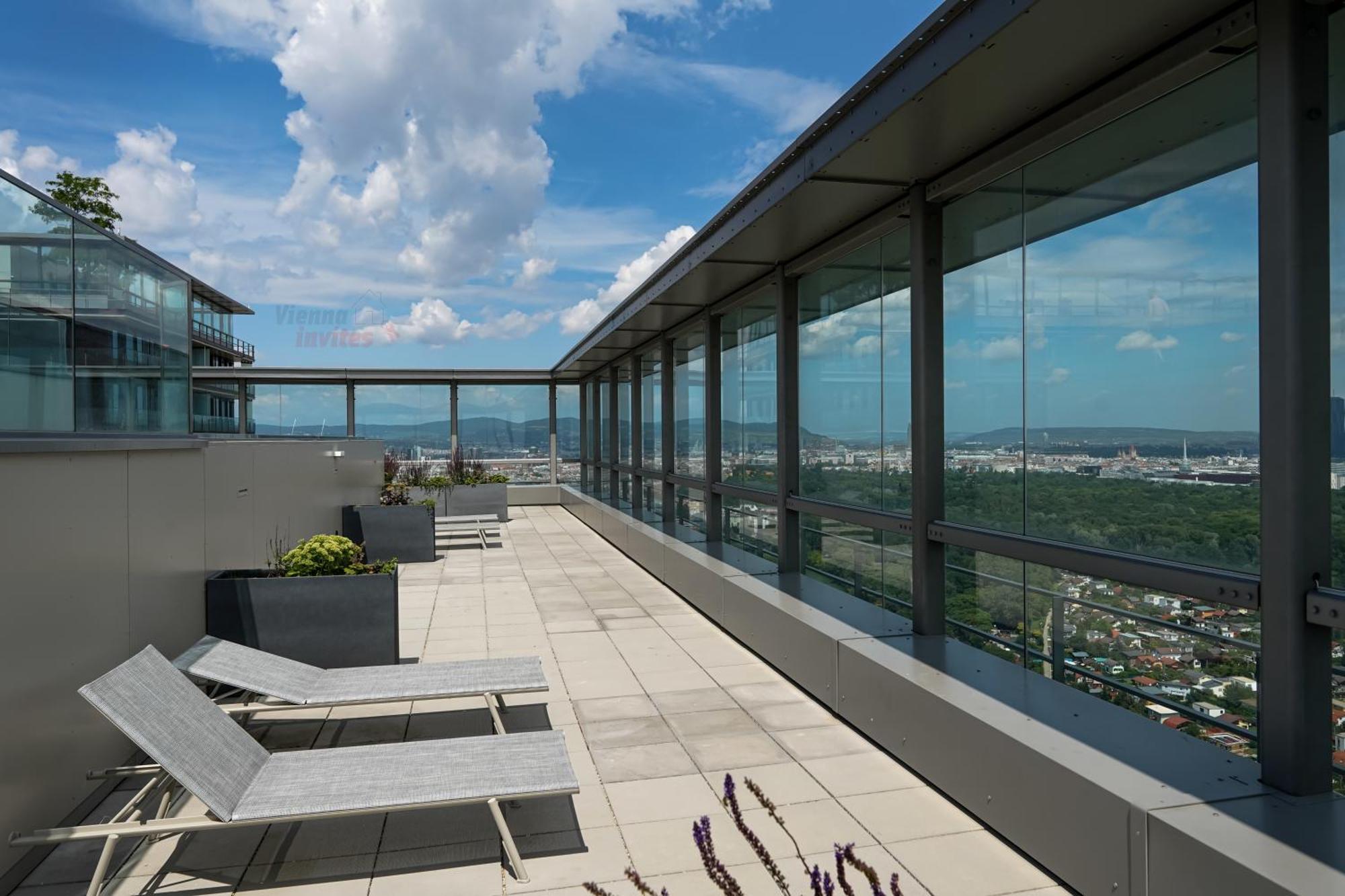 Triiiple 7heaven - Amazing View On Floor With Rooftop Pool Apartamento Viena